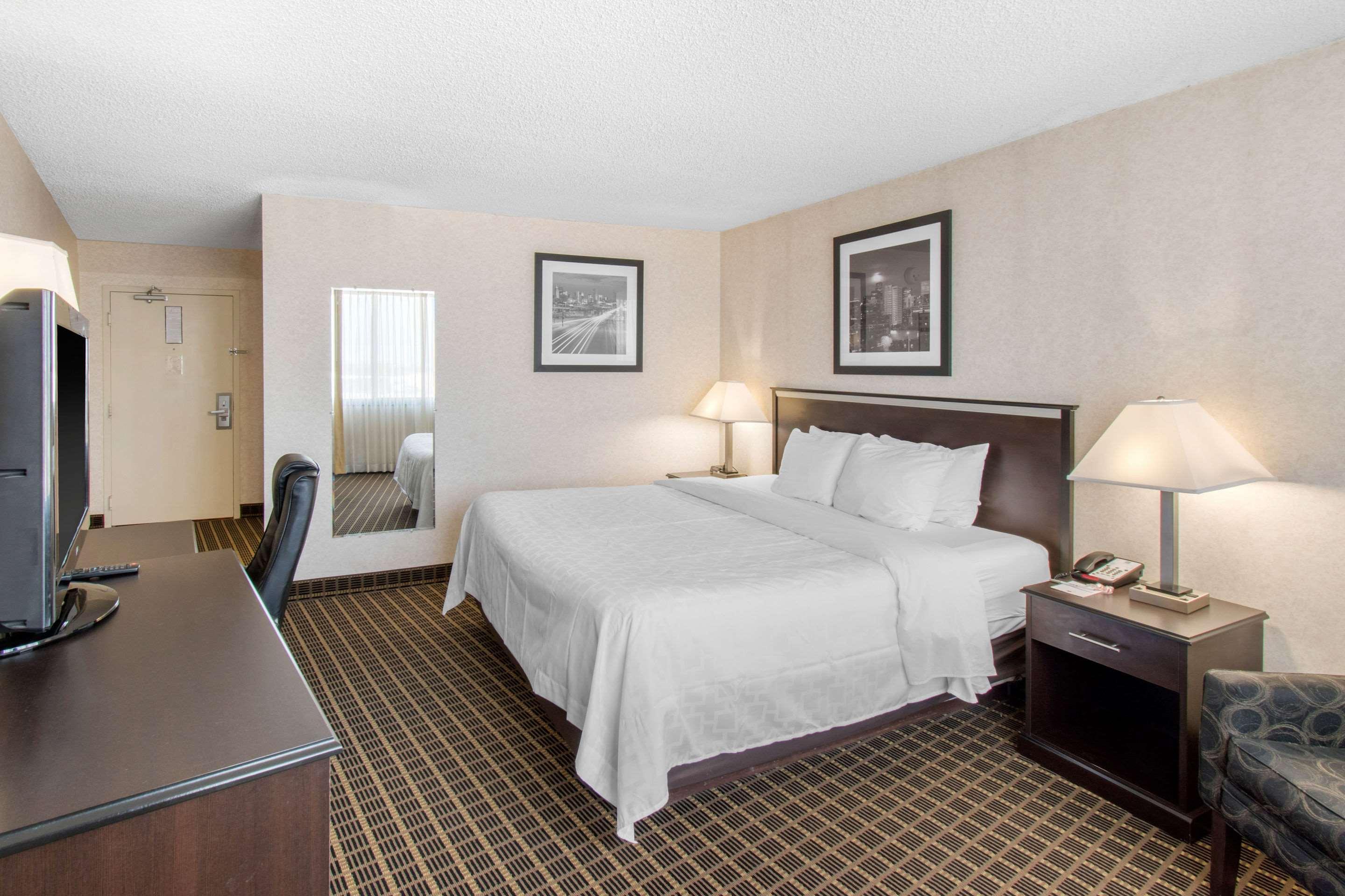 Clarion 3* Denver